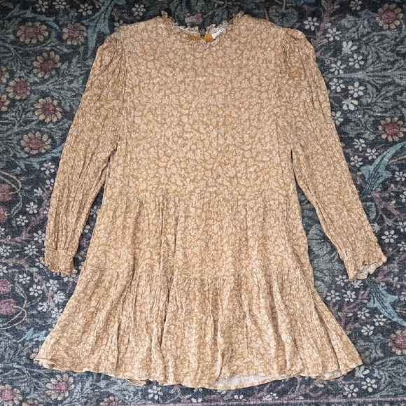 Neuflora Dresses & Skirts - Neuflora Juliet Floral Long Sleeve Dress